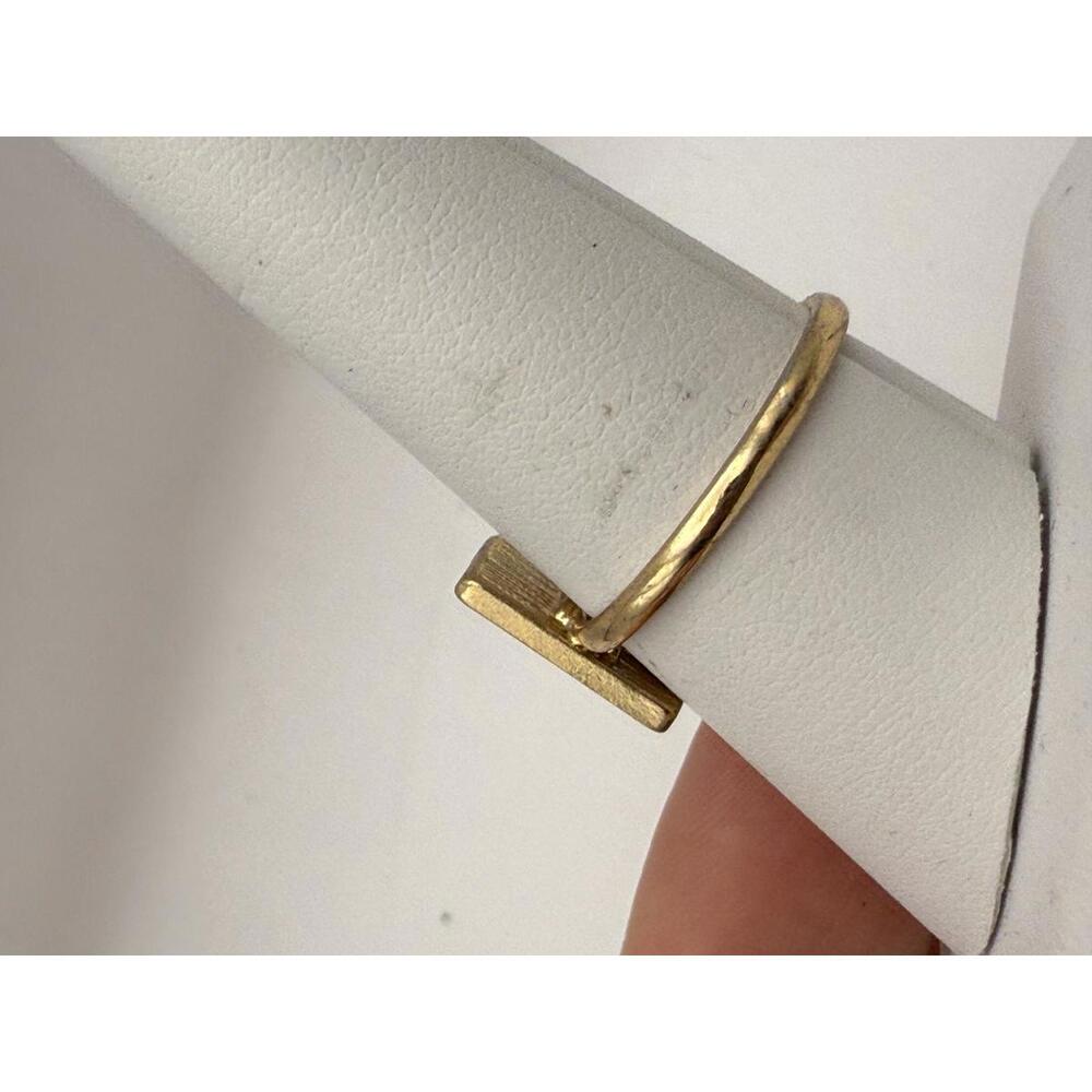 Green Gold Tone Ring With Rectangular Green Stone… - image 4